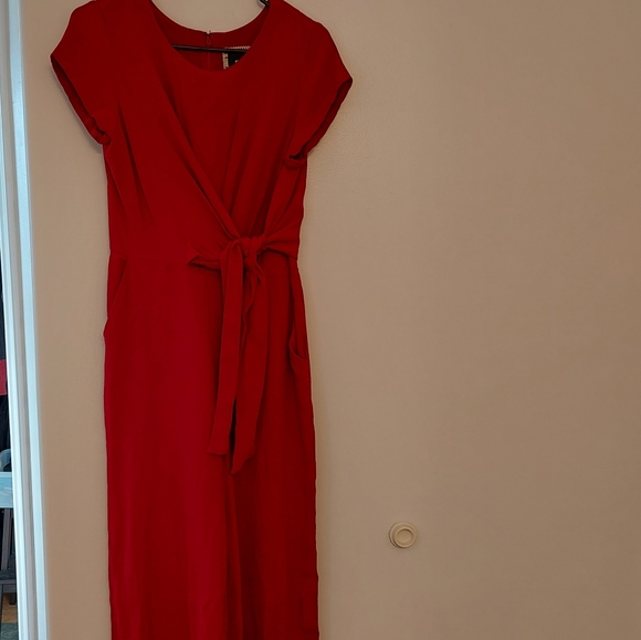 COPY - Red Jumpsuit, its in very good condition just to small for me - Picture 2 of 4